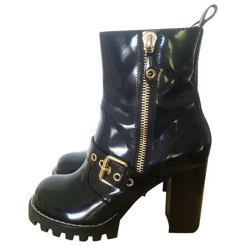 Pre-Owned Louis Vuitton Star Trail Black Patent Leather Ankle Boots | ModeSens