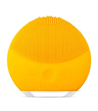 Foreo Luna™ Mini 2 Compact Facial Cleansing Device In Yellow