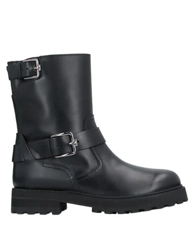 Tod's Ankle Boots In Black