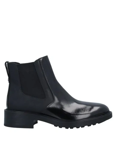 Hogan Ankle Boots In Black