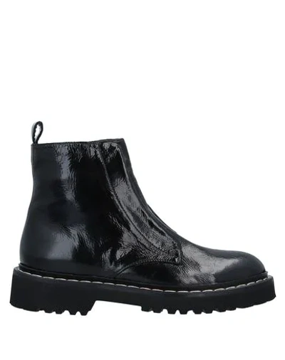 Pomme D'or Ankle Boots In Black