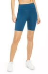 NIKE SPORTSWEAR LEG-A-SEE BIKE SHORTS,CJ2661