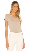 L Agence - Cori Scoop Tee In Biscuit