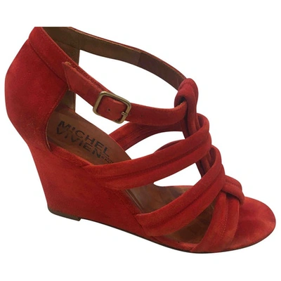 Pre-owned Michel Vivien Red Suede Sandals