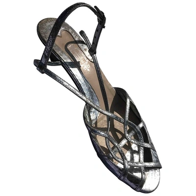 Pre-owned Lulu Guinness Silver Leather Sandals