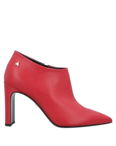 Greymer Booties In Red