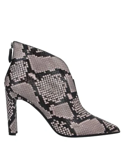 Bruno Premi Ankle Boots In Light Pink