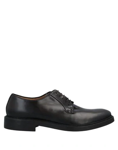 Seboy's Laced Shoes In Brown