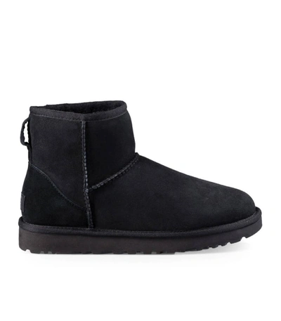 UGG MINI CLASSIC II BLACK BOOT