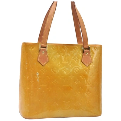 Pre-owned Louis Vuitton Houston Yellow Patent Leather Handbag