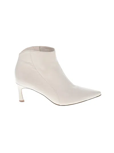 Pre-owned 27 Edit Ankle Boots In Ivory