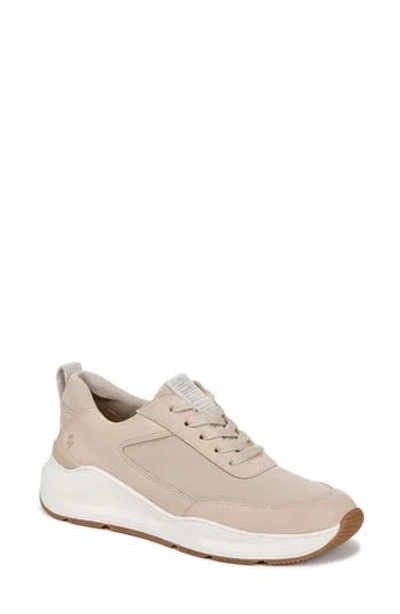 27 Edit Naturalizer Brooke Sneaker In Warm White/coastal Tan