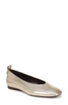 27 Edit Naturalizer Carla Flat In Animal Print