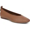27 Edit Naturalizer Carla Flat In Brown