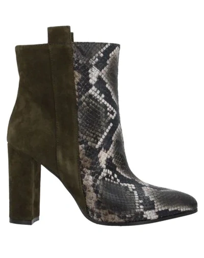 Via Roma 15 Ankle Boots In Military Green