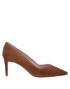 Stuart Weitzman Pump In Brown