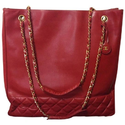 Pre-owned Chanel Vintage  Lipstick Red Calf Leather Large Tote Bag With Gold Tone Chains And Round Cc Charm. Cl