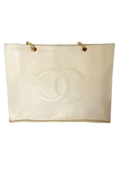 Pre-owned Chanel Ivory Tote Bag In Neutrals