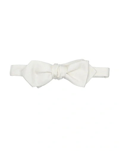 Gucci Bow Tie In Ivory