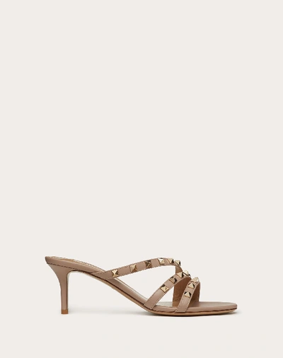 Valentino Garavani Rockstud Calfskin Slide Sandal 60 Mm / 2.4 In. In Poudre