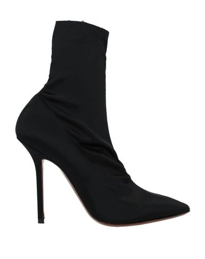 Vetements Ankle Boots In Black