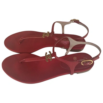 Pre-owned Chanel Red Leather Sandals