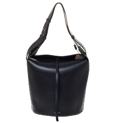 Pre-owned Burberry Black Leather Large Bucket Bag