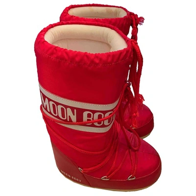 Pre-owned Moon Boot Red Boots
