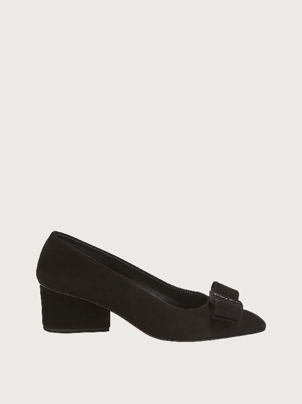 salvatore ferragamo viva pump