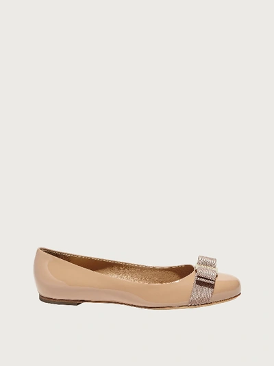 Ferragamo Varina Bow-detail Patent Leather Ballet Flats In Macaroons