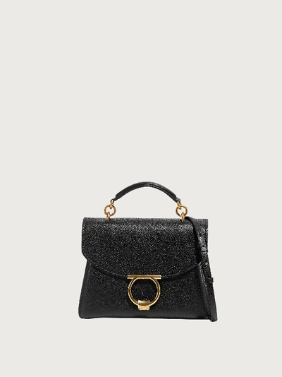 Ferragamo Damen Gancini-handtasche In Black