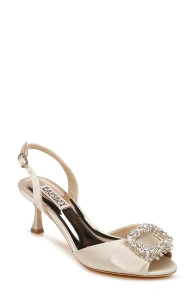 Badgley Mischka Gaela Sandal In Ivory Satin