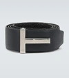 Tom Ford Reversible Grain Leather T Belt For Men In Dual Shades In Dark Navy Black