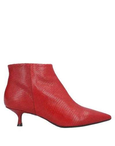 Anna F. Ankle Boots In Red