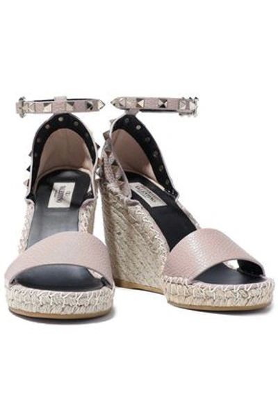 Valentino Garavani Rockstud Pebbled-leather Espadrille Wedge Sandals In Lilac