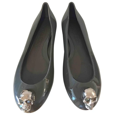 Pre-owned Alexander Mcqueen Grey Patent Leather Ballet Flats