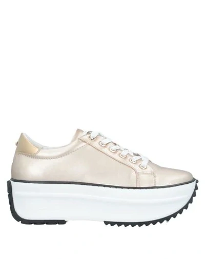 Cult Sneakers In Gold
