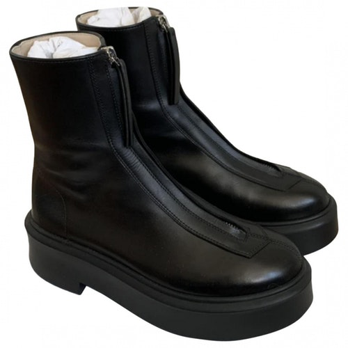 the row zip boots