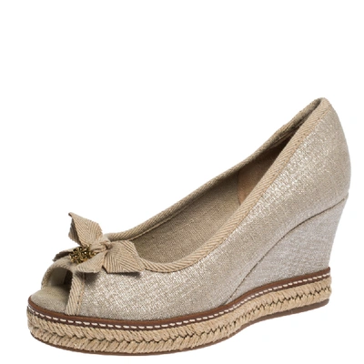 Pre-owned Tory Burch Beige Canvas Jackie Bow Peep Toe Wedge Espadrille Pumps Size 35.5