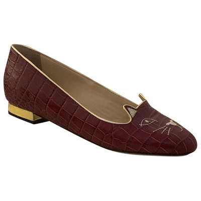 Pre-owned Charlotte Olympia Kitty Burgundy Leather Ballet Flats