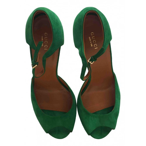 gucci emerald green heels