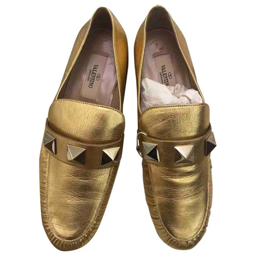 gold valentino flats