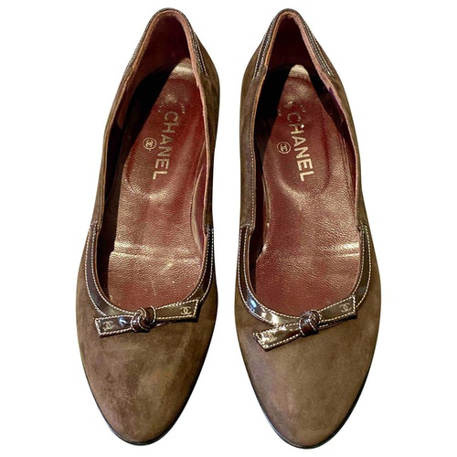 Pre-Owned Chanel Brown Suede Ballet Flats | ModeSens