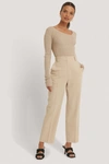 NA-KD REBORN HIGH RISE CROPPED SUIT trousers BEIGE