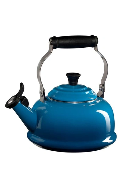 Le Creuset Classic Whistling Tea Kettle In Marseille