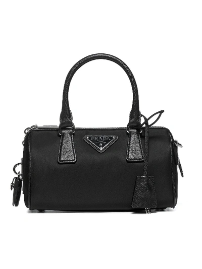 Prada Re-edition 2005 Nylon And Saffiano Leather Bag In Nero