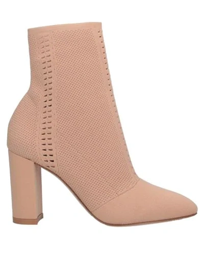 Gianvito Rossi Ankle Boots In Beige