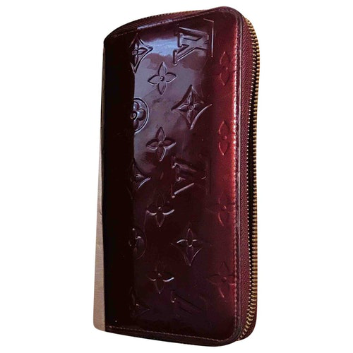 Pre-Owned Louis Vuitton Zippy Red Patent Leather Wallet | ModeSens