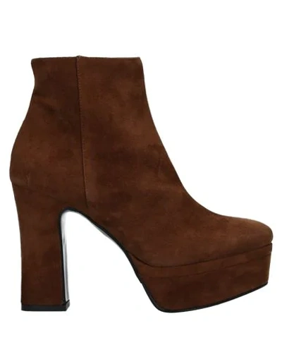 Albano Ankle Boots In Brown