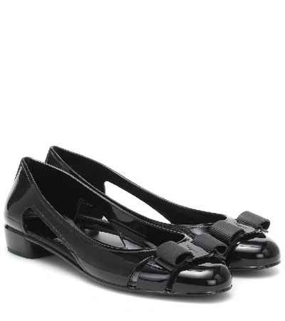 Ferragamo Vara Bow Jelly Cut-out Ballerina Pumps In Nero